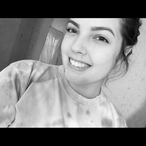 Meet your Posher, Shea